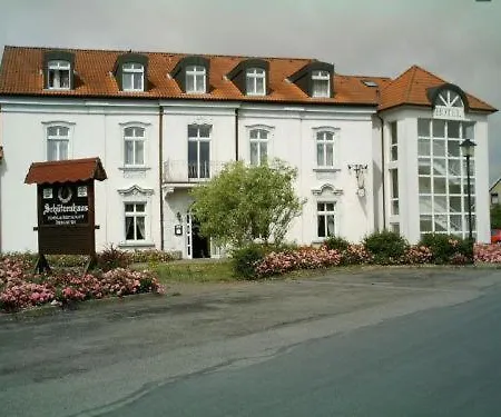 Schutzenhaus Hotel 3*